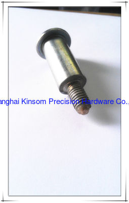 Classes10.9 Acier allié vis spéciale à étape hexagonale pour accessoires automobiles