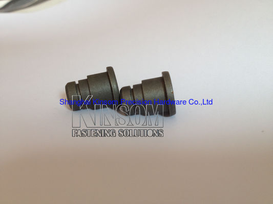 Vis à fente à gradins 12.9 en acier allié, finition oxyde noir, vis spéciale